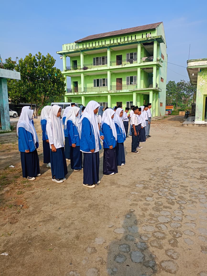 Foto SMP Islam Plus Sabilun Najah